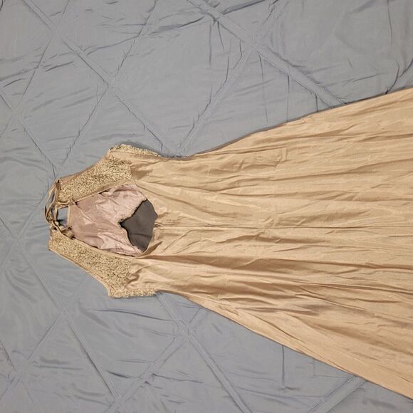 Blondie & Me By Linda Bernell Gold Evening Gown Size 9-10 Rayon & Acetate - Picture 10 of 12